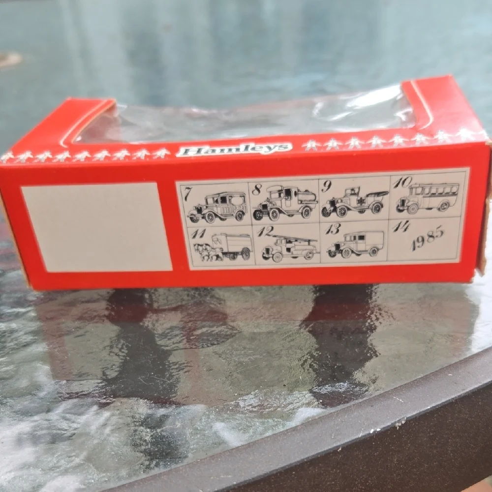 Days Gone Hamleys Red Double-Decker Bus Model London